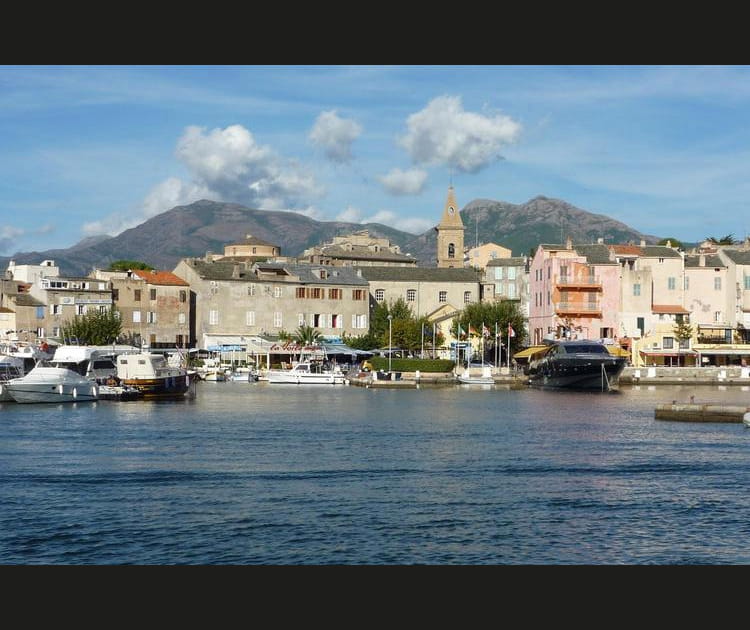 Saint-Florent, le &quot;petit Saint-Tropez&quot; en Corse