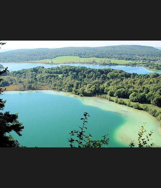 Les lacs de Narlay et Petit Maclu, dans le Jura