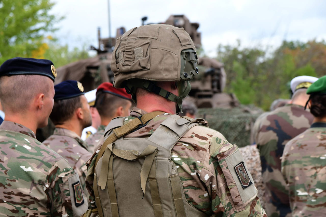 Des militaires français déployés en Ukraine ? Un chef d'état-major l'envisage...