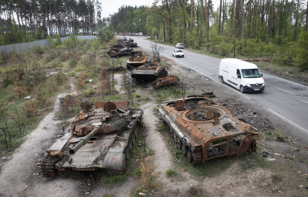 Tanks russes d&eacute;truits