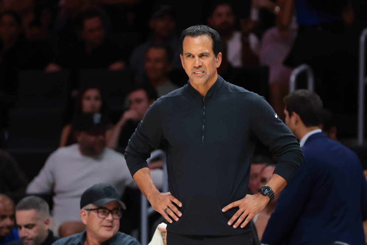 La maison d'Erik Spoelstra détruite par les flammes, le coach de Team USA et de Miami sain et sauf