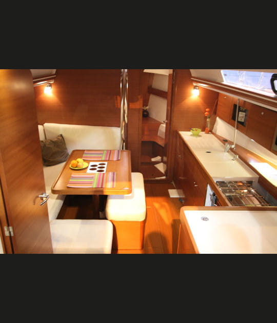 Sun Odyssey 50&nbsp;: espace et confort
