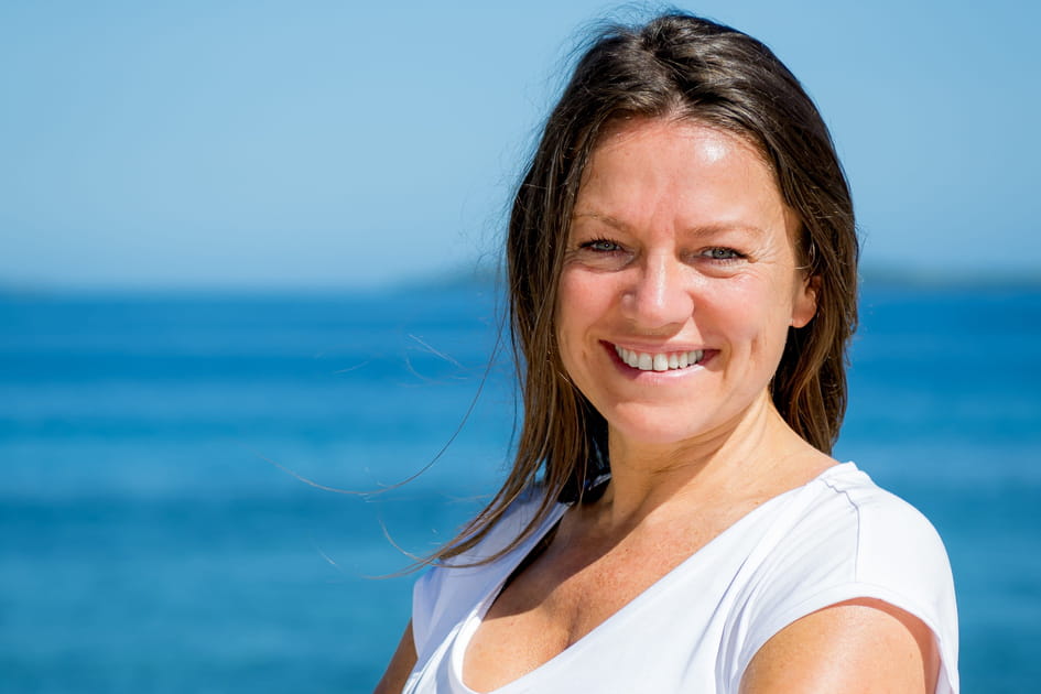 Emmanuelle, une candidate touche &agrave; tout dans Koh Lanta