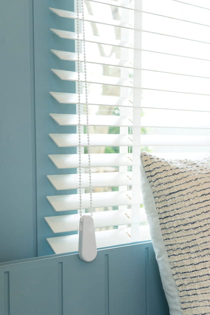 Comment une chaussette peut vous aider &agrave; d&eacute;poussi&eacute;rer vos stores&nbsp;?