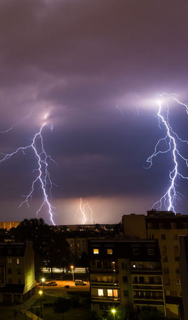 &hellip; Mais aussi un &eacute;t&eacute; orageux