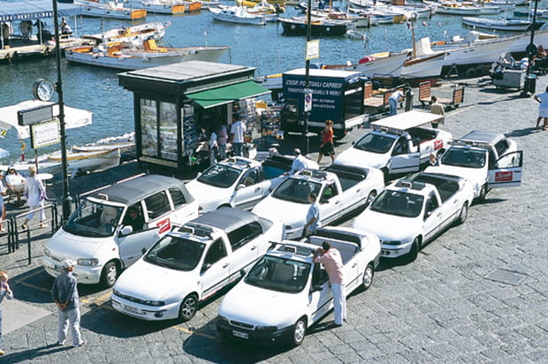 A Capri, on enlève le haut