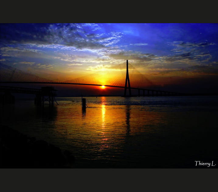 Pont de Normandie au couchant