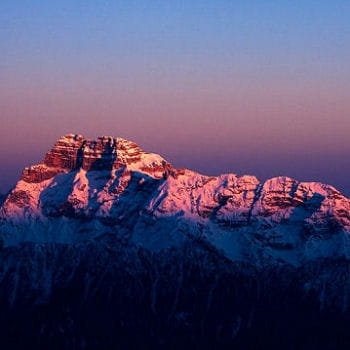un massif montagneux d'une rare beauté qui offre à la vue un spectacle onirique.