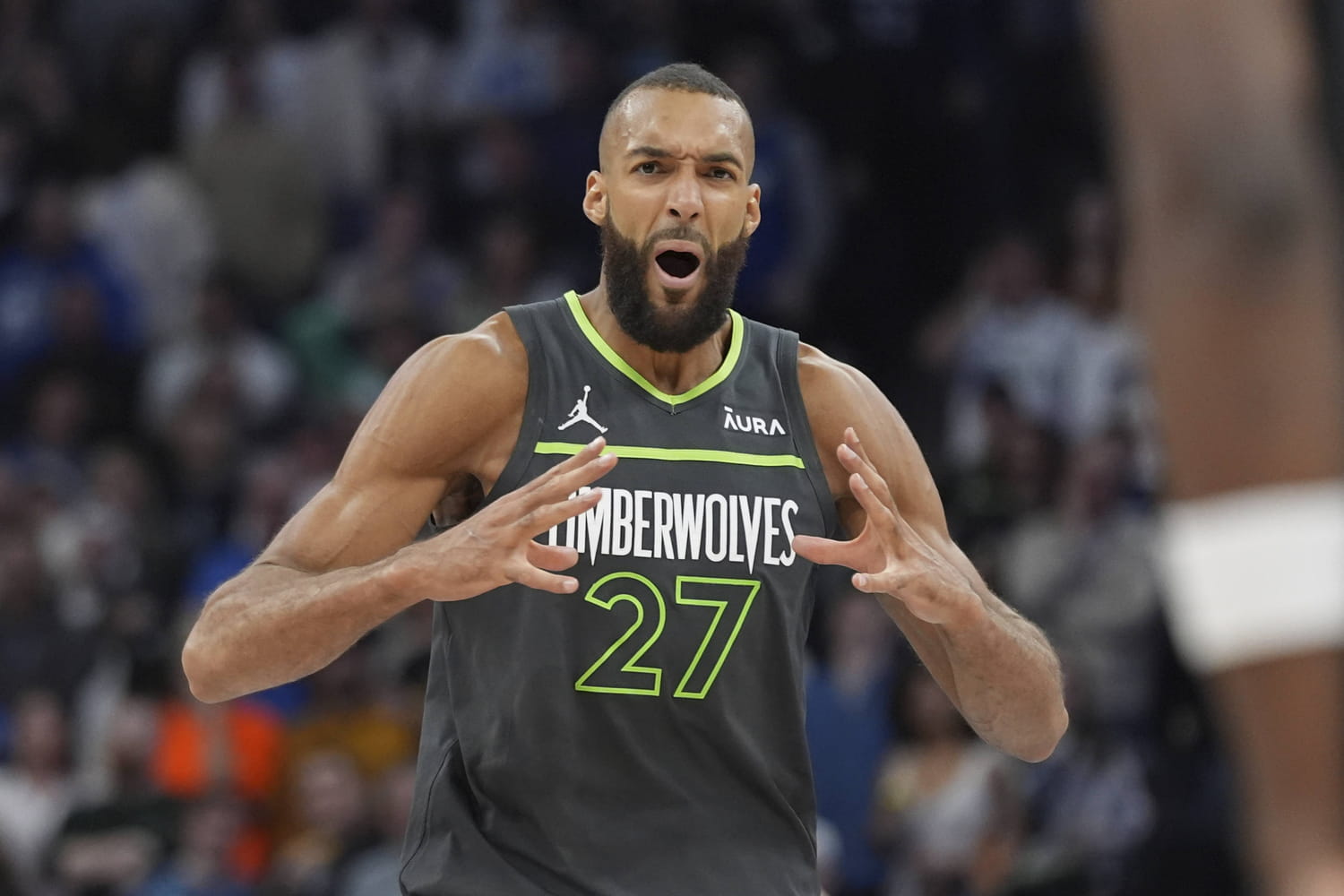 "250 millions de dollars pour 12 points de moyenne", cette légende NBA se paye (encore) Rudy Gobert