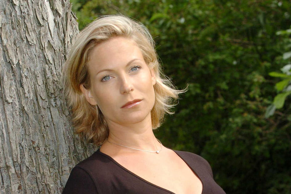 Rebecca Hampton a fr&eacute;quent&eacute; un autre acteur de Plus belle la vie