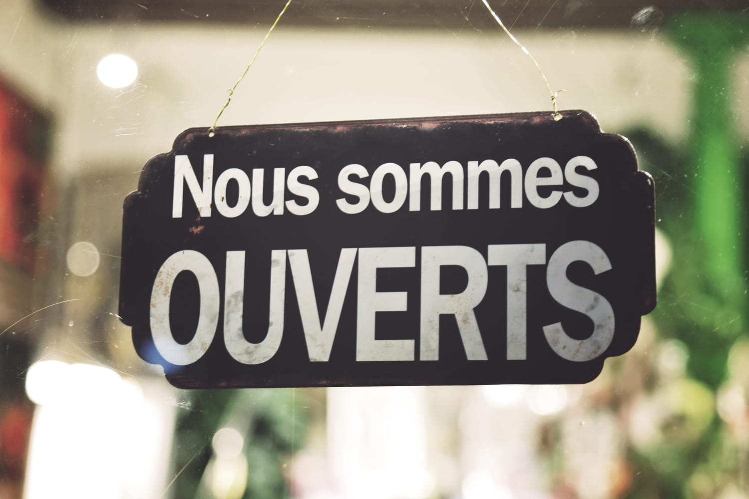 Magasin ouvert le 1er novembre : supermarchés, grands magasins, tour d'horizon pour la Toussaint