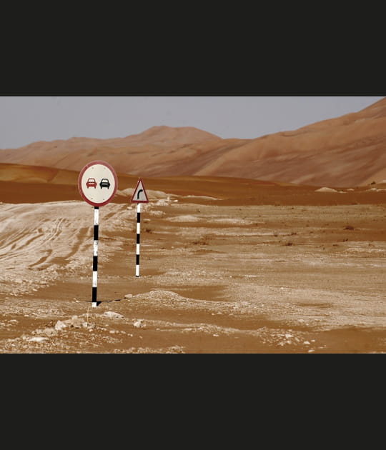 Une route dans le d&eacute;sert
