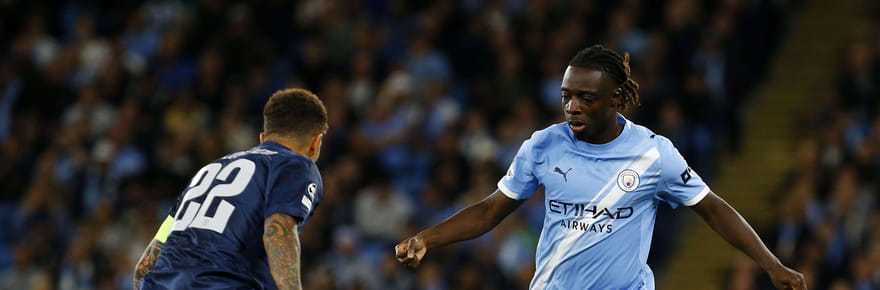 DIRECT. Manchester City - Naples&nbsp;: d&eacute;j&agrave; un gros coup du sort avec une exclusion pr&eacute;coce, suivez le match