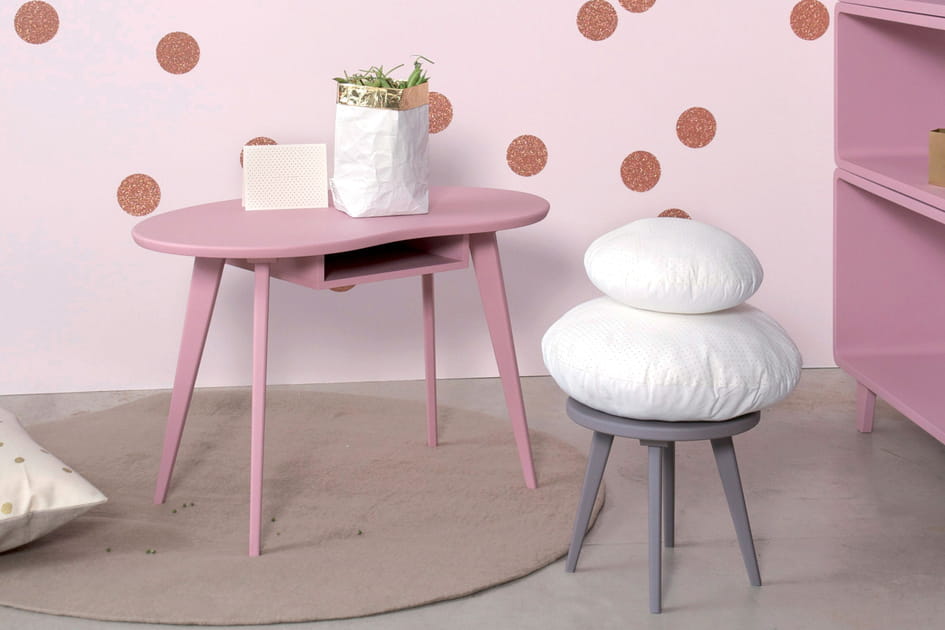 Une table basse pour faire les devoirs