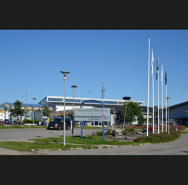 5 : L'a&eacute;roport de Stockholm-Skavsta