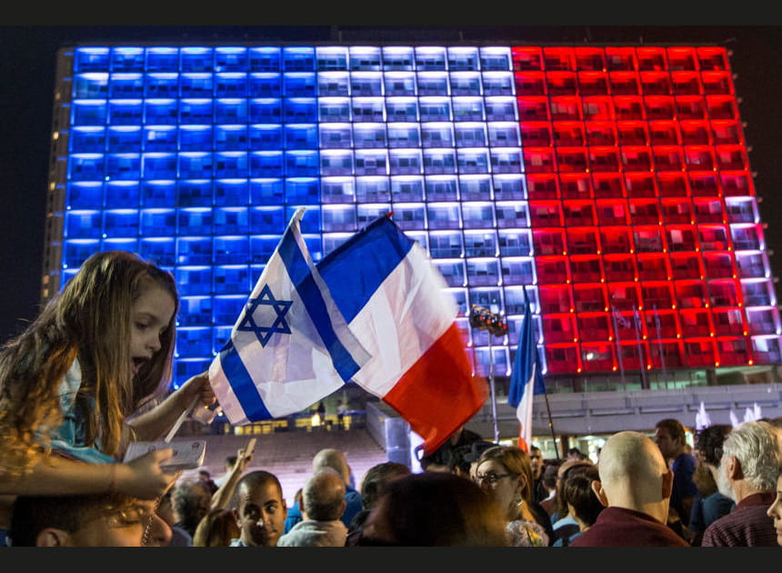 Tel Aviv en bleu blanc rouge