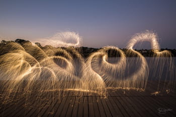 Les incroyables sculptures de lumière de Vitor Schietti