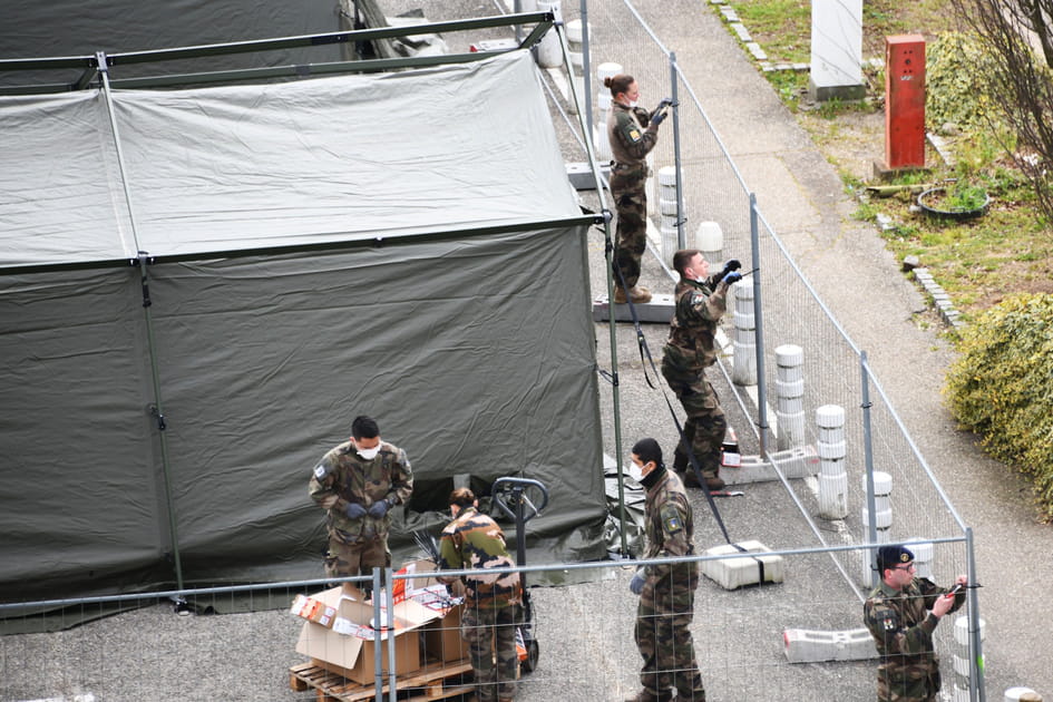 Installation d'h&ocirc;pital militaire de campagne