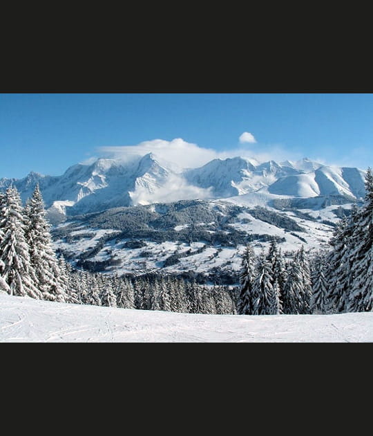 Meg&egrave;ve