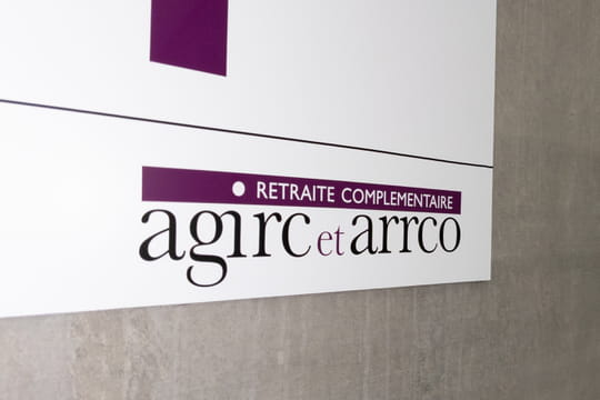 C'est officiel&nbsp;: tous les retrait&eacute;s seront priv&eacute;s d'augmentation en 2026, les compl&eacute;mentaires sont gel&eacute;es
