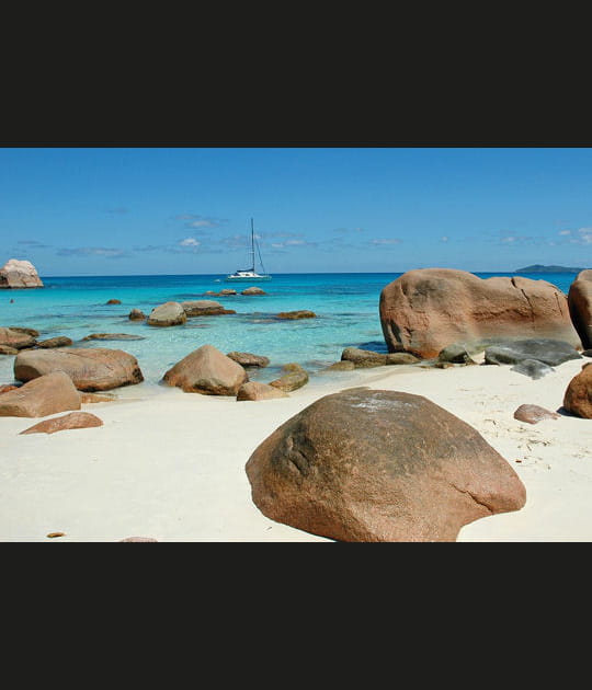 Sur la plage de l'Anse Lazio &agrave; Praslin