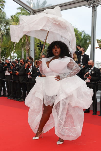 Yseult fait sensation sur le tapis rouge Cannois