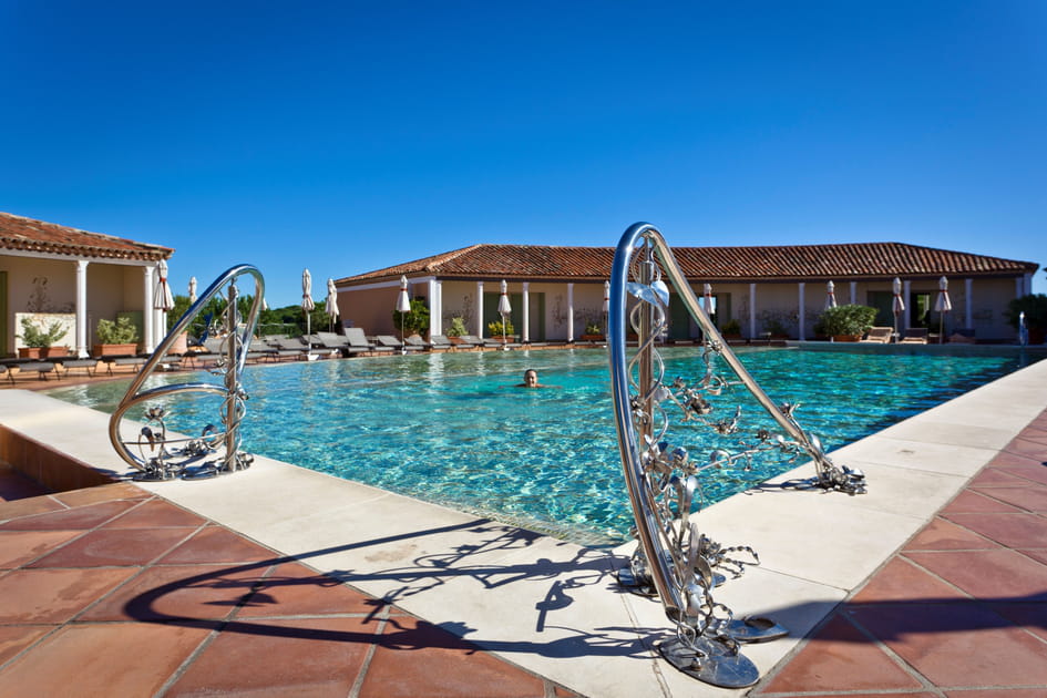 Ch&acirc;teau de la Messardi&egrave;re : une sortie de bain &eacute;blouissante