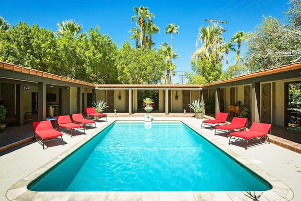 La maison du couple mythique Sonny & Cher est disponible sur Airbnb