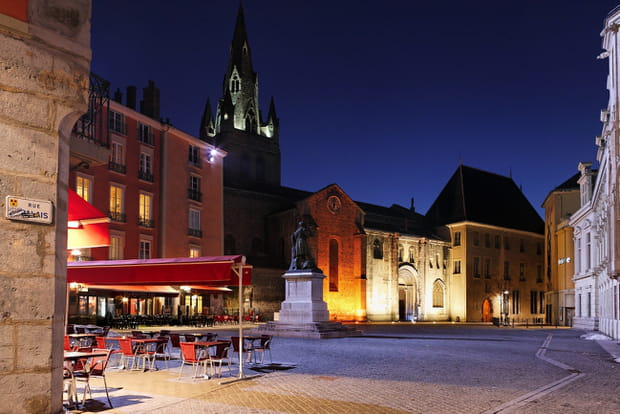 La place Saint-André