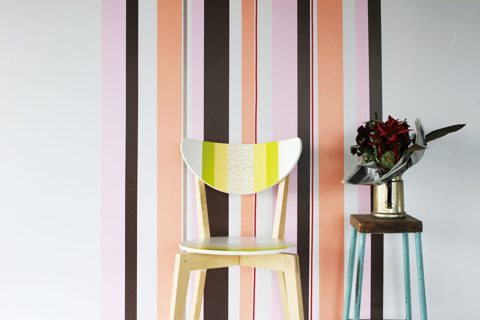 D&eacute;corer un mur et relooker une chaise en bois