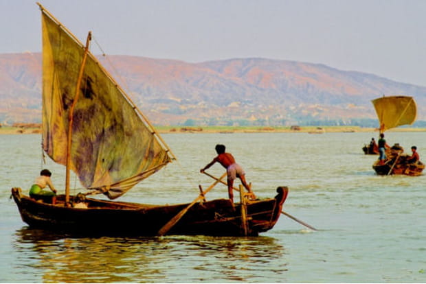 Sur le fleuve Ayeyarwady