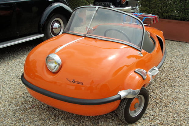 Mi-voiture, mi-scooter