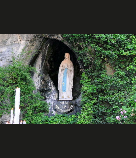 La Grotte des apparitions