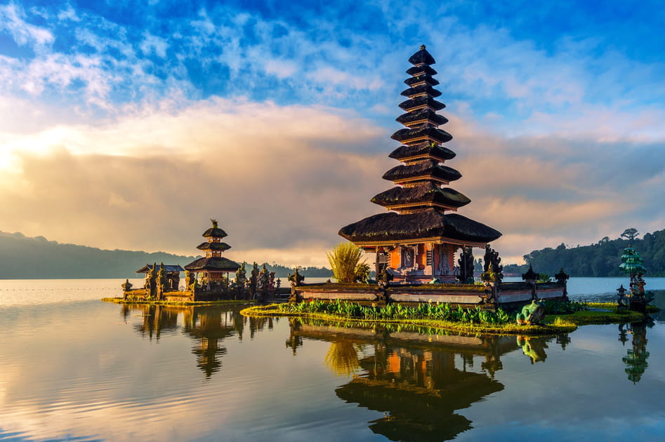 M&eacute;diter &agrave; Ulun Danu