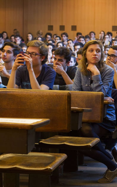 C'est un ancien sondeur et un ancien prof