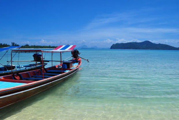En Thaïlande, entouré de bleu