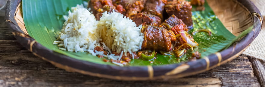 La recette du rougail saucisses de Manu Payet&nbsp;: ses secrets de famille qui font toute la diff&eacute;rence