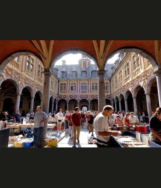 La braderie de la Vieille Bourse