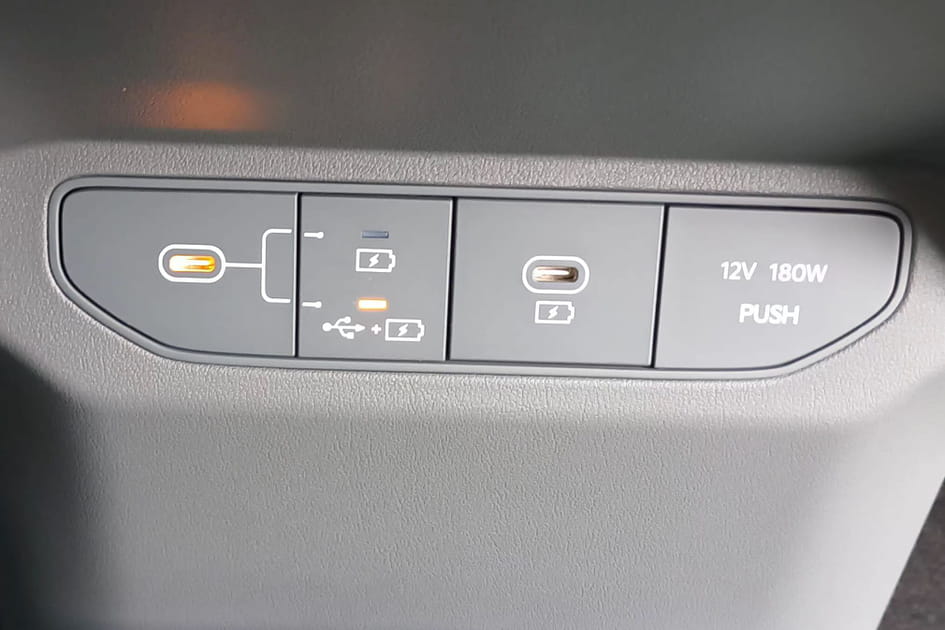 Le nouveau KIA EV3&nbsp;est tr&egrave;s branch&eacute;