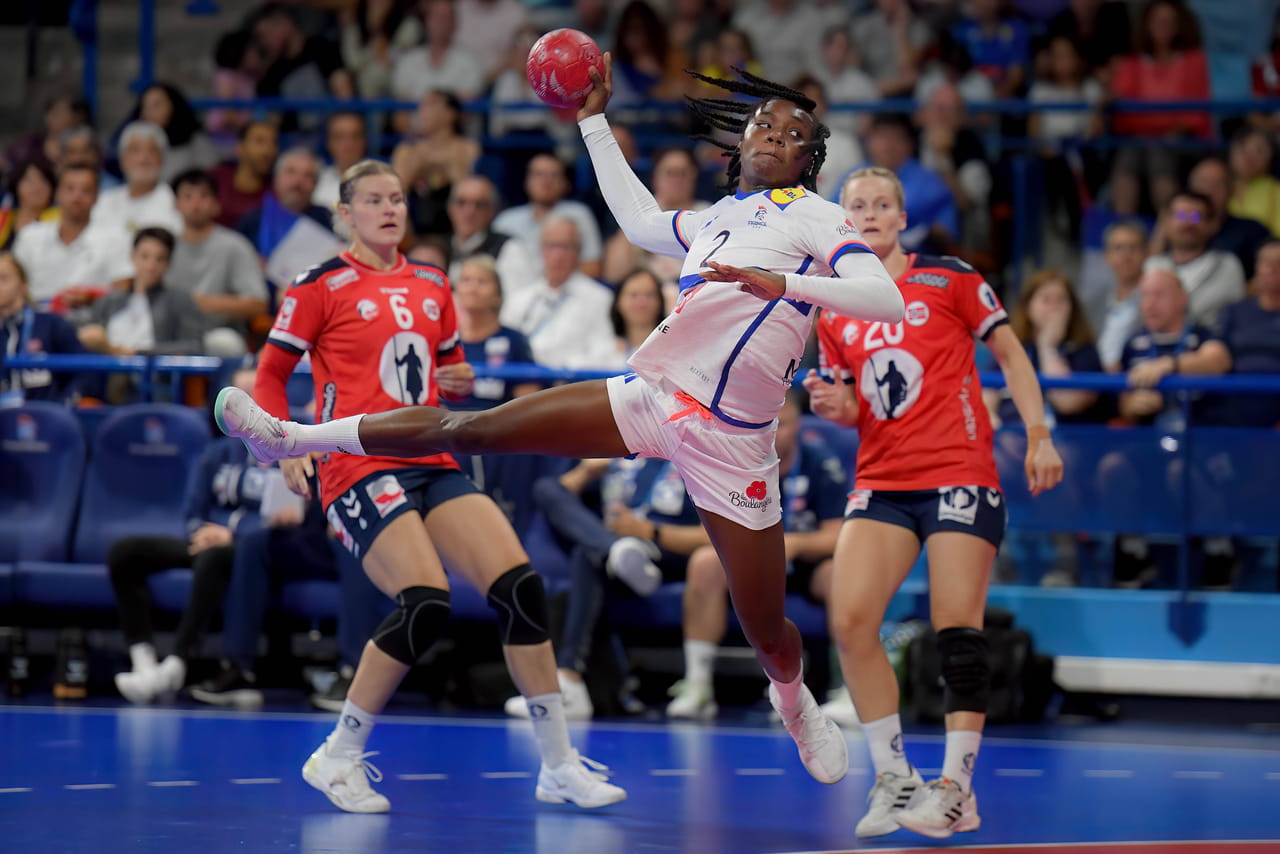 France - Autriche : décimées par les blessures, les Bleues lancent leur tour principal du Mondial