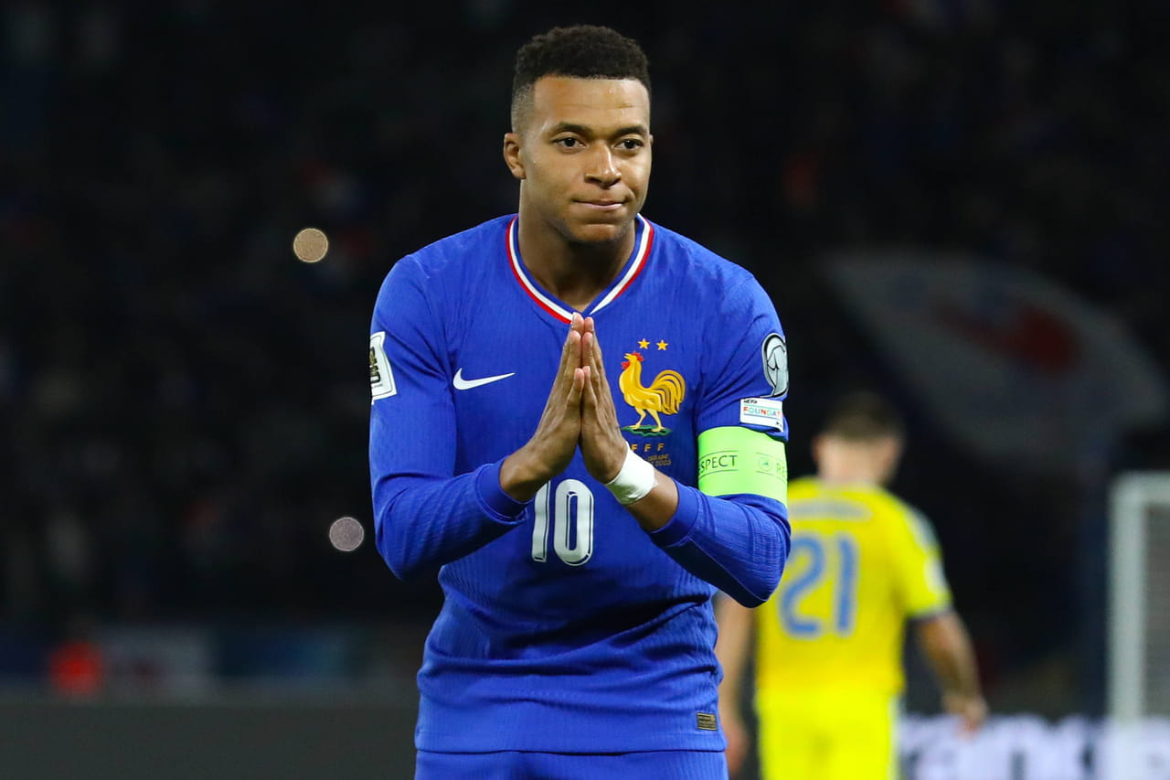 Mbappé blessé ? Il était à Dubaï et faisait du padel