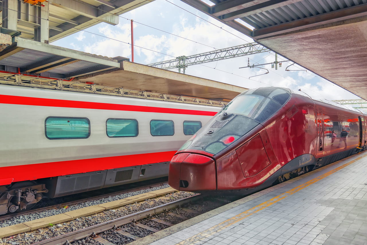 Une adolescente de 17 ans paie son billet de train, le contrôleur lui met quand même une amende