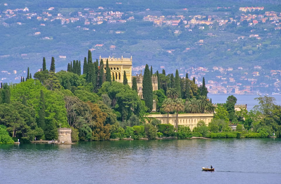 Le palais de l'&icirc;le de Garde en Italie