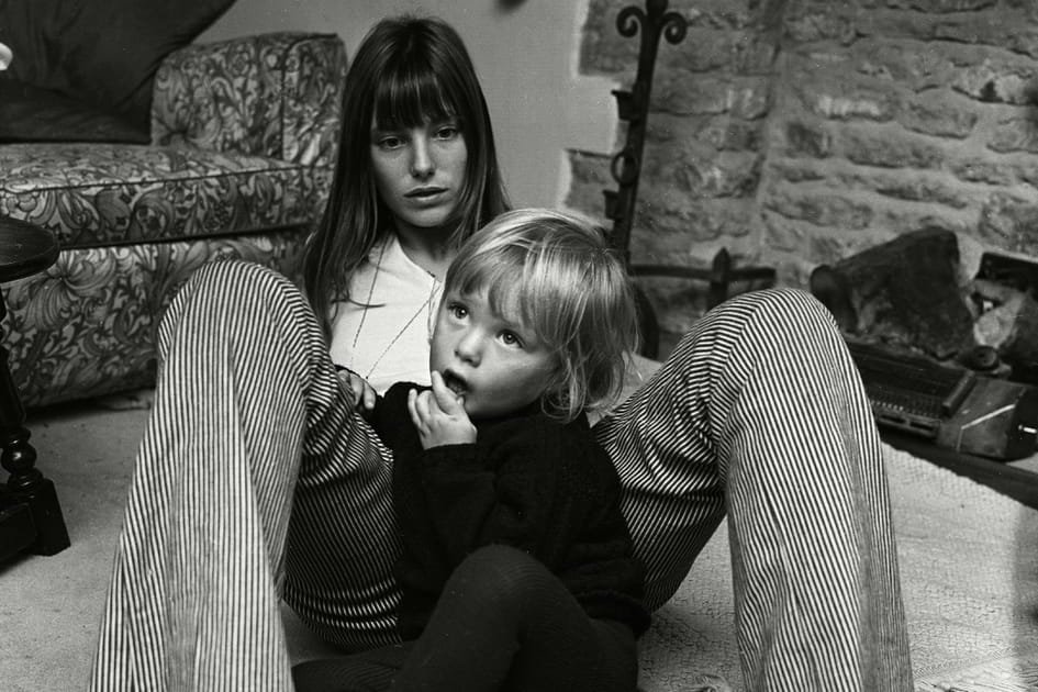 Jane Birkin jeune maman