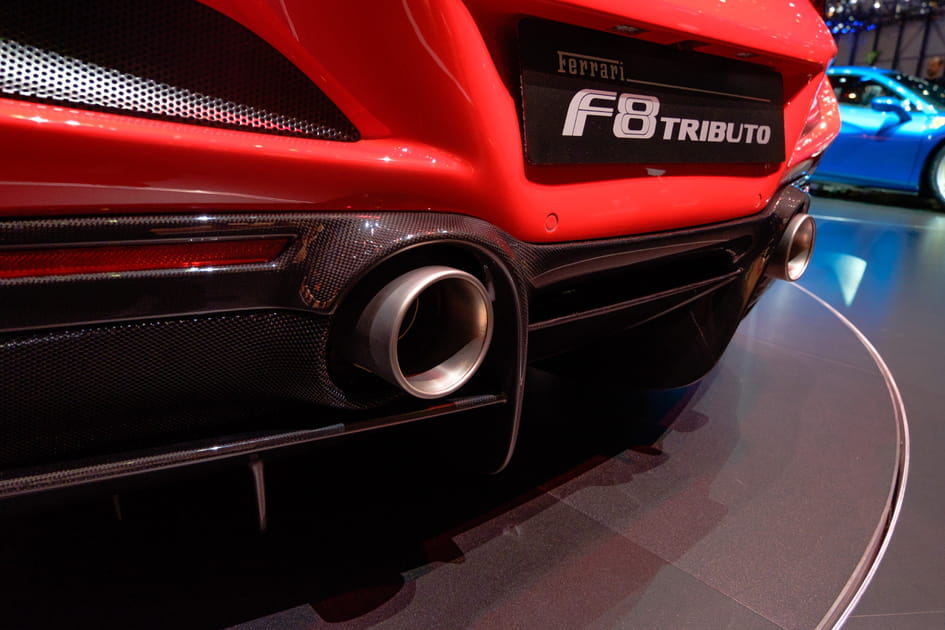 Les sorties d'&eacute;chappement de la F8&nbsp;Tributo