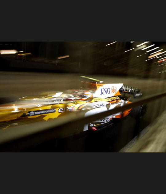 Fernando Alonso en retrait