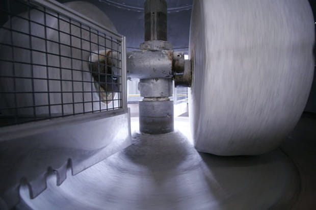 Dans les ateliers de la Manufacture de Sèvres