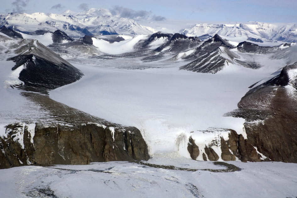 Des vall&eacute;es de glace