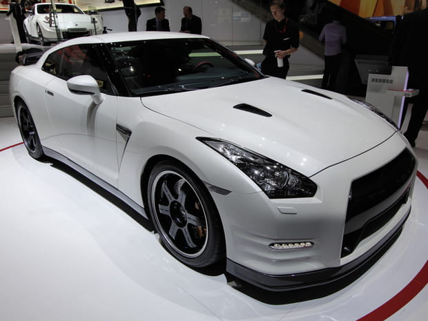 Nissan GT-R