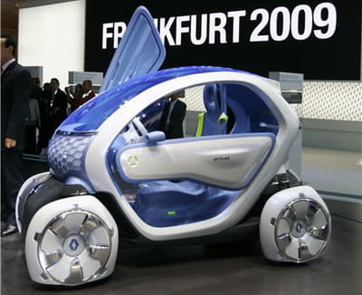 le twizy est un concept unique dans la production automobile. incroyable mais